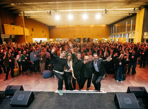 Bringing Communications to the Urban Stage